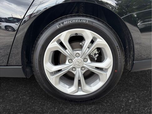 Used 2025 Honda Accord LX image 14