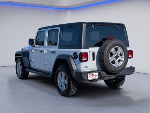 Used 2022 Jeep Wrangler Unlimited Sport AWD/4WD image 7