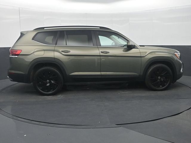 Used 2026 Volkswagen Atlas SE FWD image 8