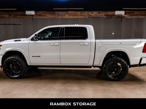 Used 2025 RAM 1500 Limited AWD/4WD image 6