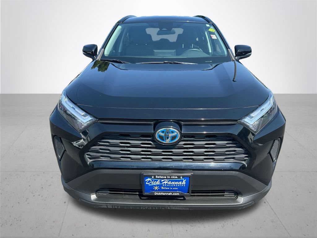 Used 2023 Toyota RAV4 XLE AWD/4WD image 3