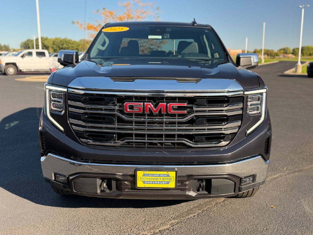 Used 2025 GMC Sierra 1500 SLT AWD/4WD image 2