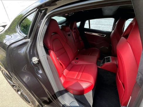 Certified 2023 Porsche Panamera GTS AWD/4WD image 21