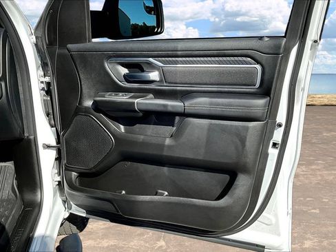 Used 2025 RAM 1500 Big Horn AWD/4WD image 31