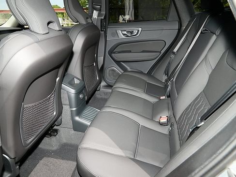 New 2026 Volvo XC60 T8 Plus w/ Climate Package PRO AWD/4WD image 20