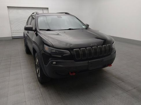Used 2019 Jeep Cherokee Trailhawk w/ Cold Weather Group image 14