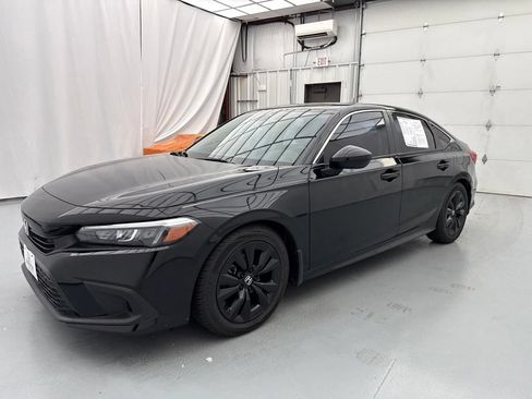 Used 2024 Honda Civic EX image 3