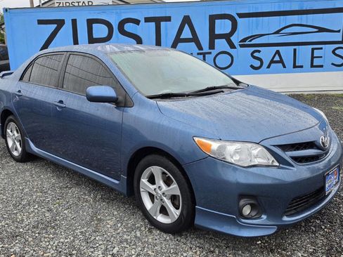 Used 2013 Toyota Corolla S w/ Preferred Accessory Pkg #2 FWD image 1