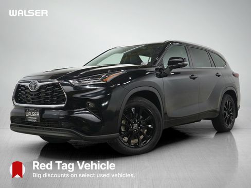 Used 2024 Toyota Highlander Limited AWD/4WD image 1