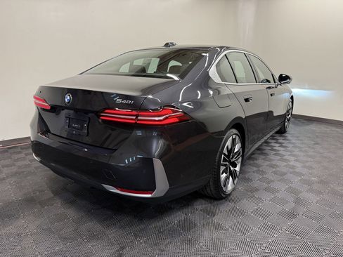 Used 2024 BMW 540i xDrive AWD/4WD image 14