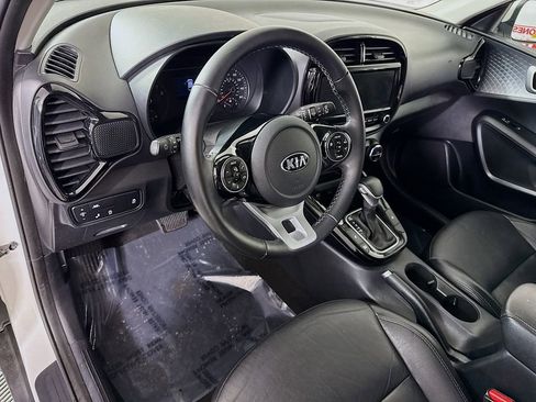Used 2020 Kia Soul EX FWD image 18