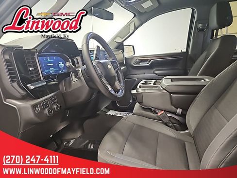 Used 2023 Chevrolet Silverado 1500 LT image 12