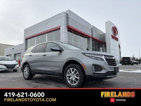Used 2023 Chevrolet Equinox LT image 1