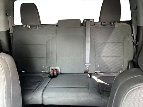 Used 2021 Chevrolet Silverado 2500 Custom w/ Custom Value Package image 14