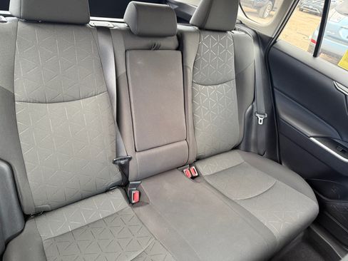 Used 2023 Toyota RAV4 XLE AWD/4WD image 18