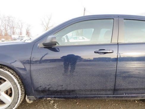 Used 2013 Dodge Avenger SE image 30