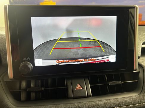 Certified 2025 Toyota RAV4 XLE AWD/4WD image 18