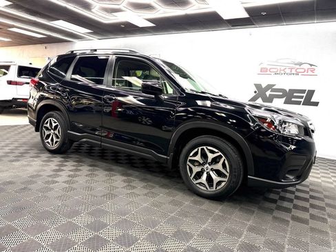 Used 2020 Subaru Forester Premium AWD/4WD image 2