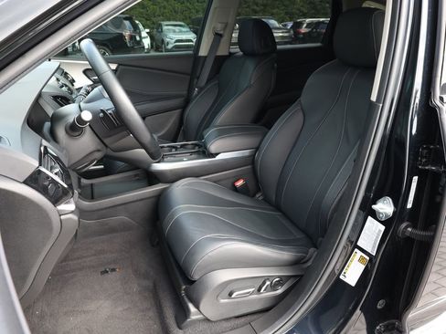 Used 2025 Acura RDX SH-AWD w/ Technology Package image 18