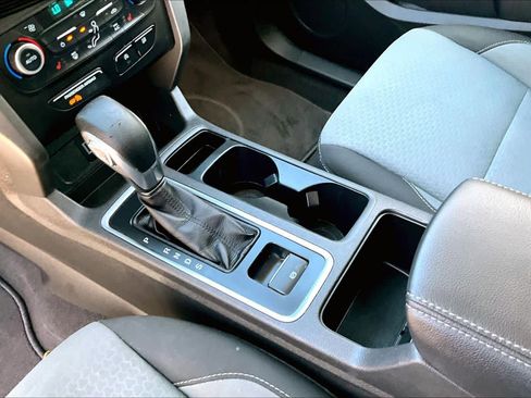 Used 2018 Ford Escape SE w/ SE Sync 3 Package image 16