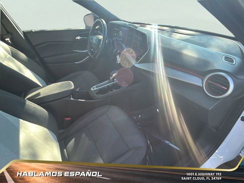 Certified 2024 Chevrolet Trax RS w/ Driver Confidence Package image 30