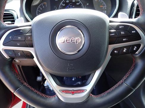 Used 2019 Jeep Grand Cherokee Trailhawk w/ Trailhawk Luxury Group AWD/4WD image 19