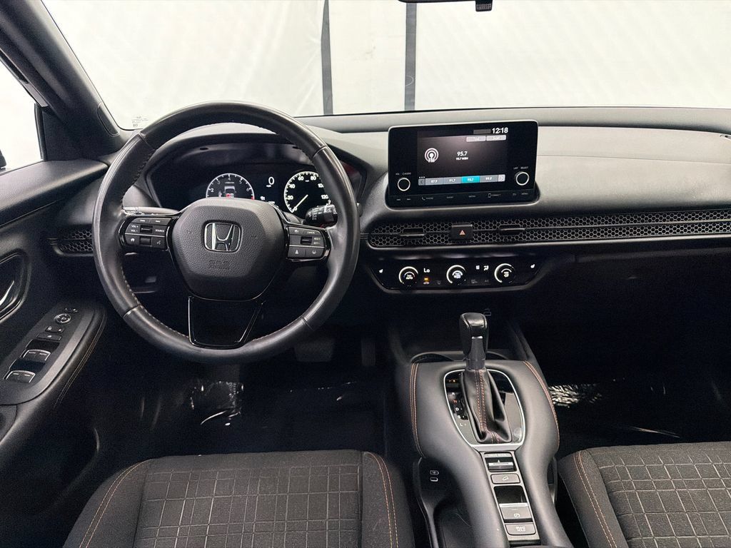 Used 2024 Honda HR-V Sport image 21