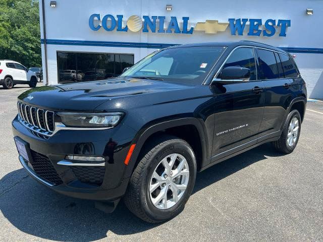 Used 2023 Jeep Grand Cherokee Limited w/ Trailer Tow Prep Group (B) AWD/4WD image 1
