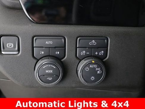 Used 2025 Chevrolet Silverado 1500 LT image 20