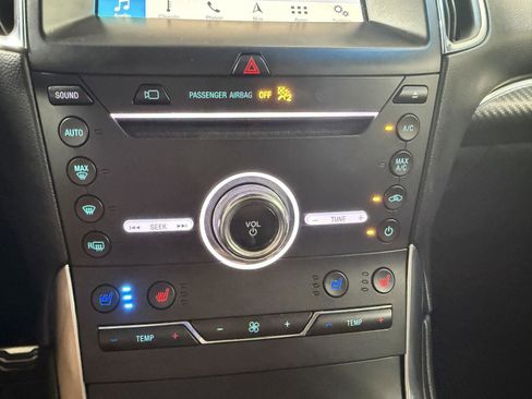 Used 2019 Ford Edge ST w/ Equipment Group 401A AWD/4WD image 32