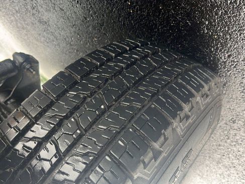 Used 2023 Chevrolet Silverado 2500 LT image 10