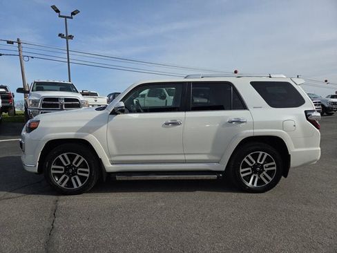 Used 2022 Toyota 4Runner Limited AWD/4WD image 3