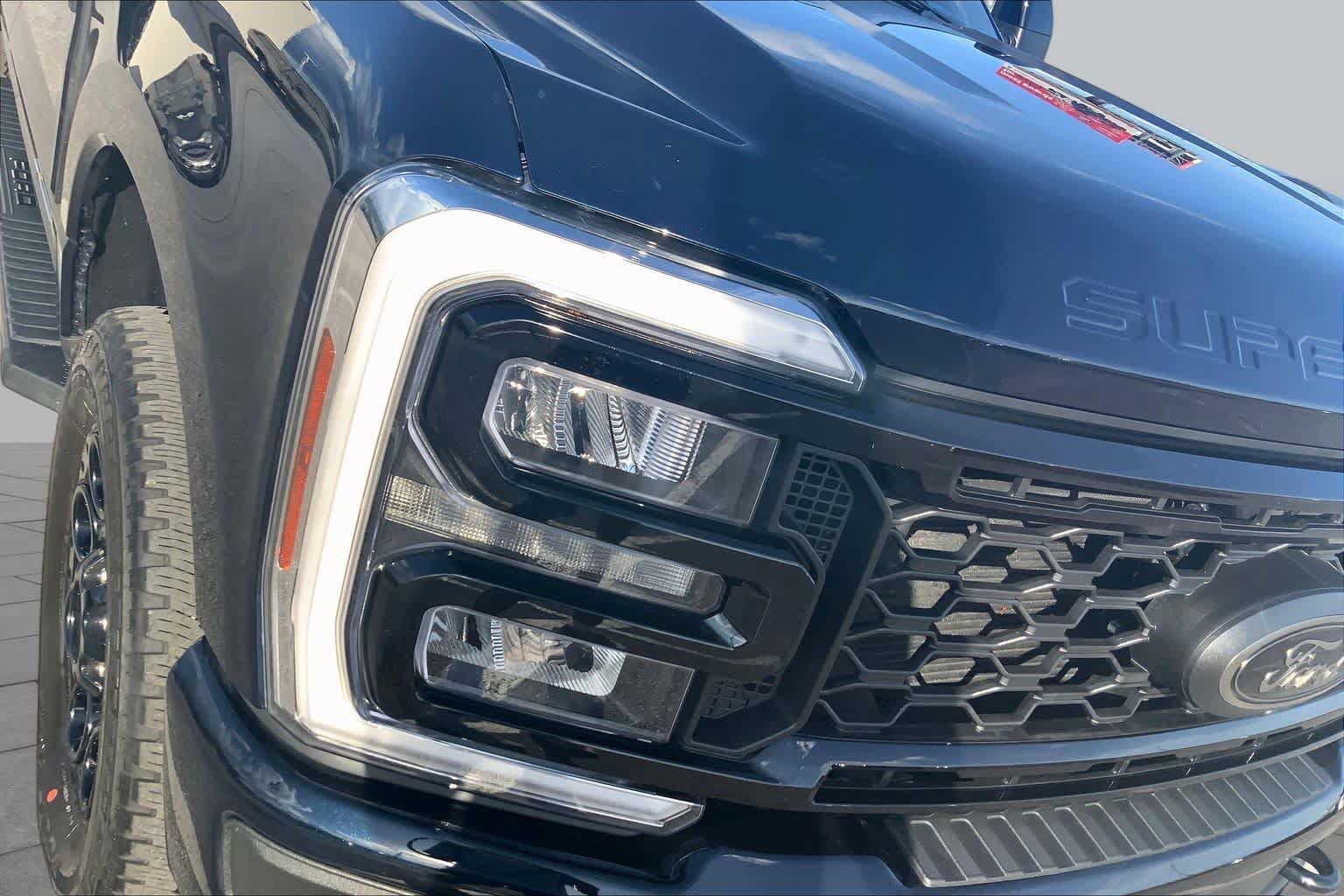 Certified 2025 Ford F250 Lariat w/ Lariat Ultimate Package AWD/4WD image 27
