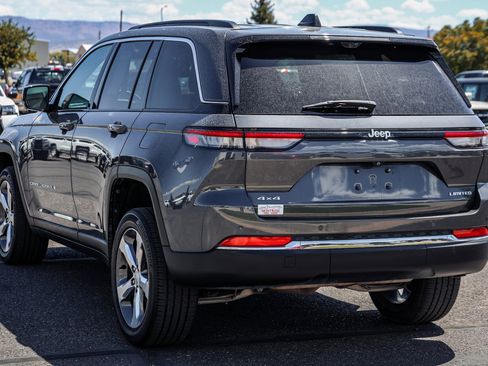 Used 2025 Jeep Grand Cherokee Limited w/ Luxury Tech Group II AWD/4WD image 6