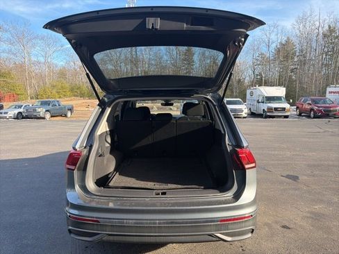 Used 2024 Volkswagen Tiguan S image 9