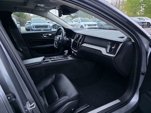 Used 2021 Volvo V60 T5 Cross Country AWD/4WD image 12