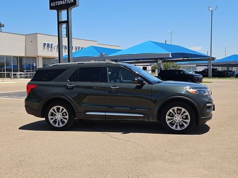 Used 2022 Ford Explorer Limited w/ Equipment Group 301A AWD/4WD image 4