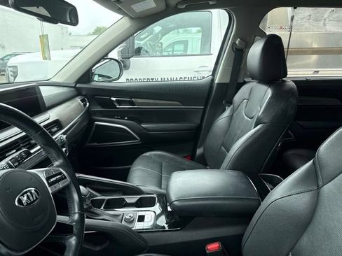 Used 2021 Kia Telluride EX w/ EX Premium Package FWD image 10
