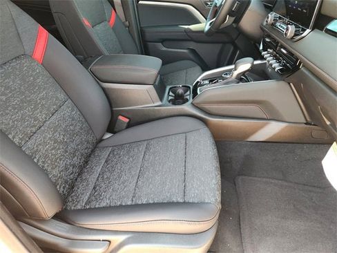 New 2025 Chevrolet Colorado Z71 w/ Midnight Edition image 11