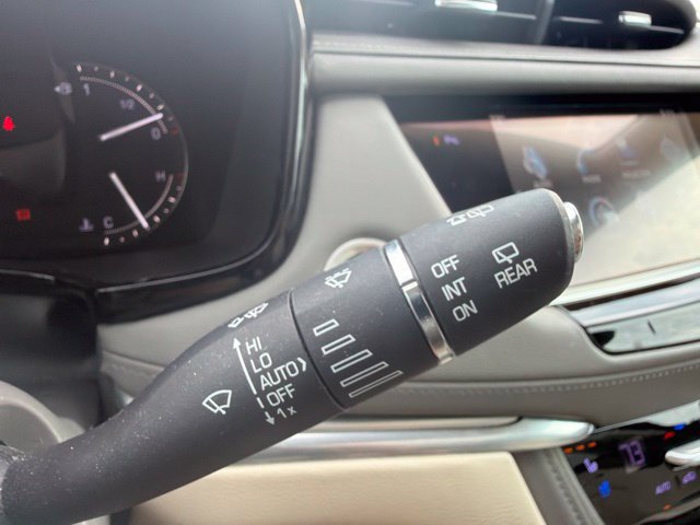 Used 2018 Cadillac XT5 Premium Luxury FWD image 52