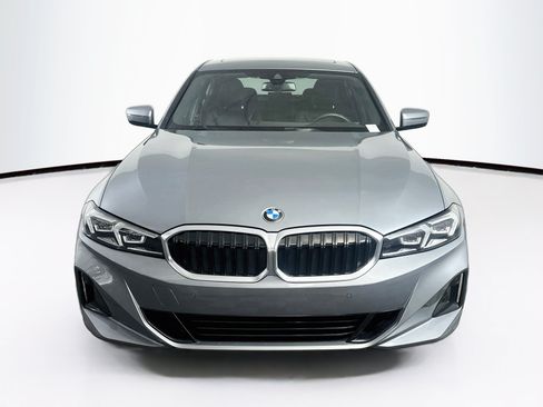 Used 2023 BMW 330i Sedan w/ Driving Assistance Package RWD image 2