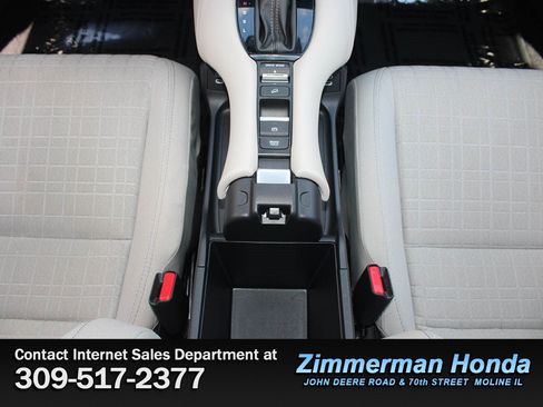 Certified 2024 Honda HR-V LX image 17