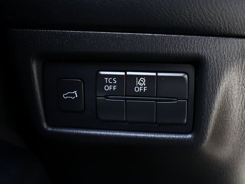 Used 2019 MAZDA CX-5 Touring image 33