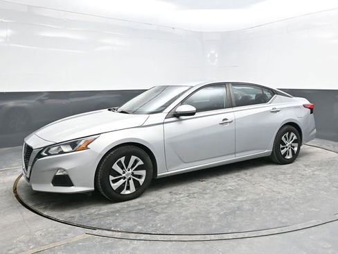 Used 2021 Nissan Altima 2.5 S image 3