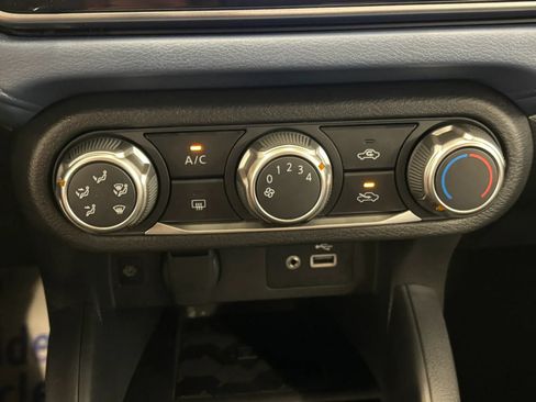Used 2025 Nissan Versa SV w/ Trunk Package FWD image 42