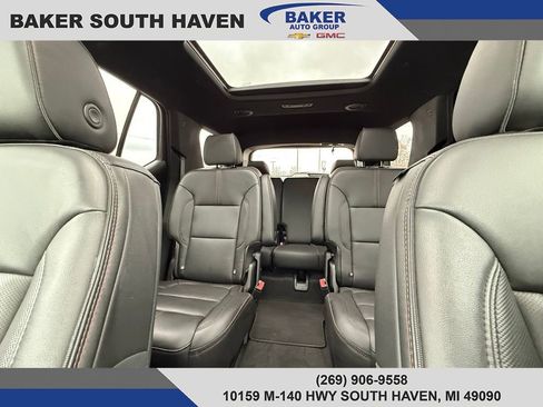 Used 2023 Chevrolet Traverse RS image 34