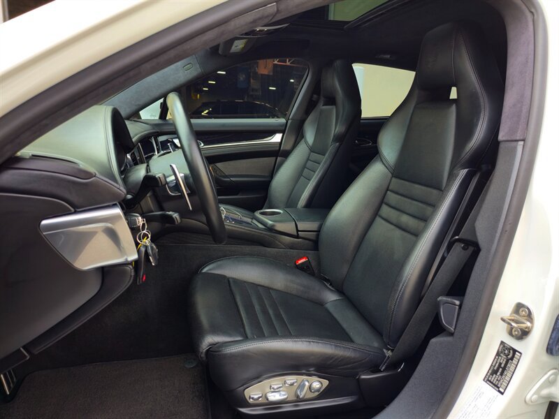 Used 2014 Porsche Panamera AWD/4WD image 14