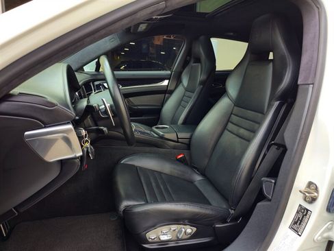 Used 2014 Porsche Panamera AWD/4WD image 14