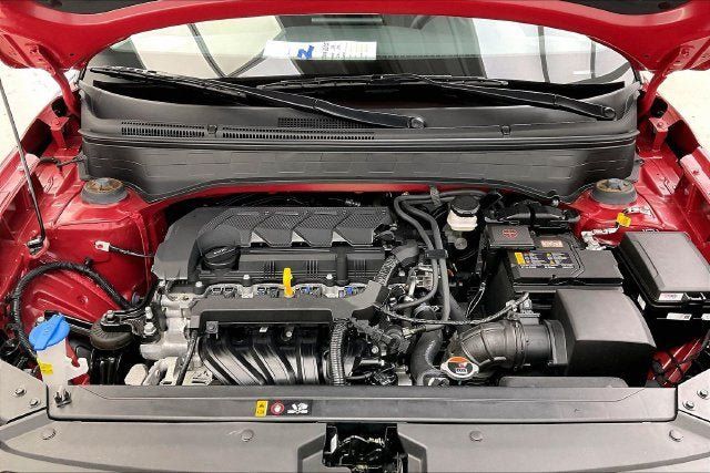 Used 2025 Hyundai Venue SEL FWD image 29