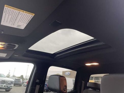 Used 2023 Chevrolet Colorado Z71 w/ Z71 Convenience Package 2 image 18